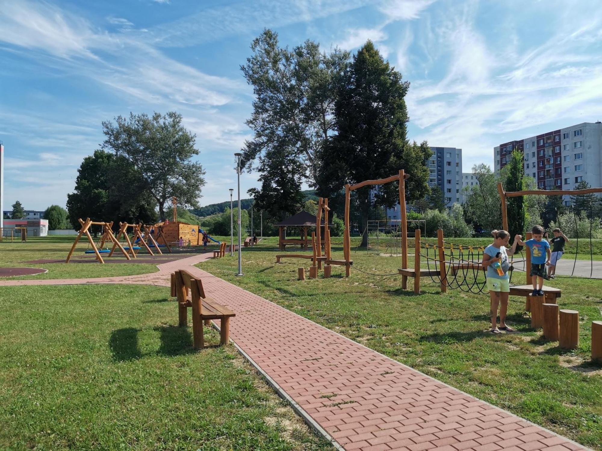 Comenius Apartments - Apartmany Na Rohu Свидник Экстерьер фото