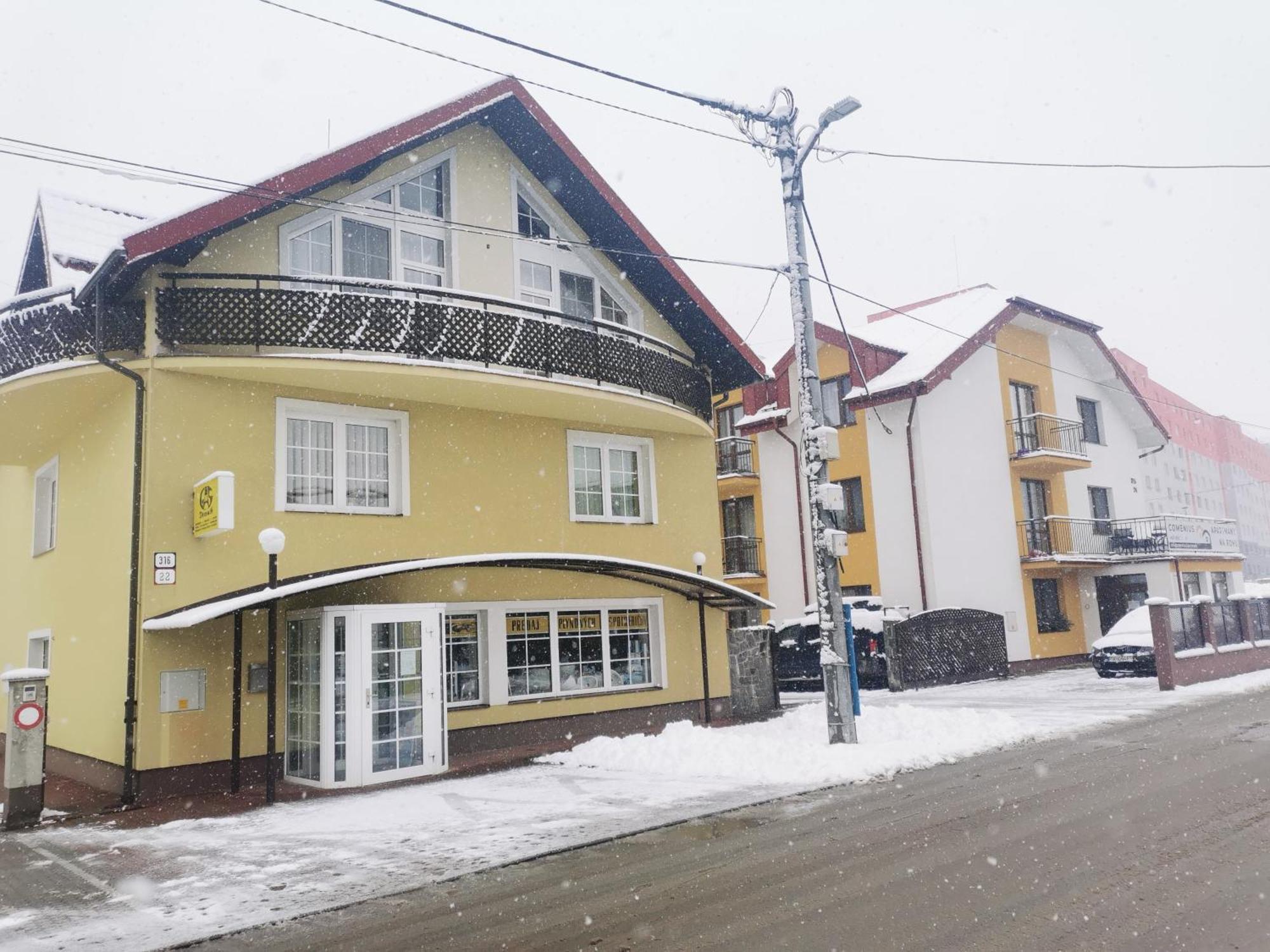 Comenius Apartments - Apartmany Na Rohu Свидник Экстерьер фото